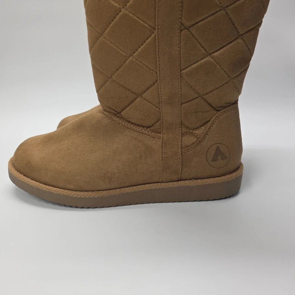 Airwalk Winter Boots Womens 7 Tan Faux Fur Lined‎ Quilted Warm Cozy Cold Weather